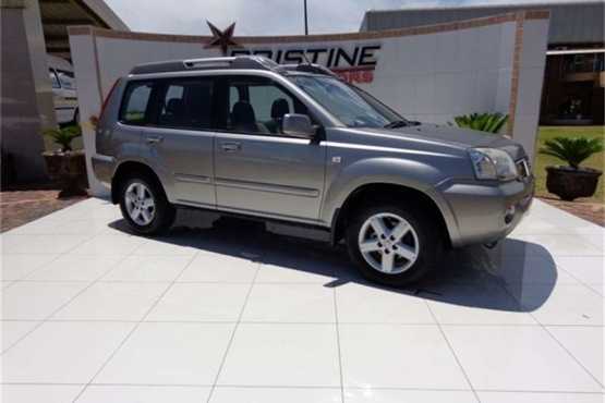 Nissan X-Trail 2.0 4X2 (R60)