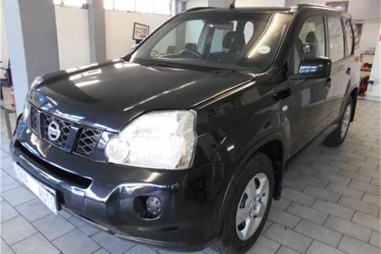 Nissan X-Trail 2.0 manual Crossover-SUV
