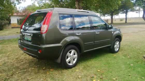 Nissan X Trail 2.5 SE amp Merc c200 Kompressor