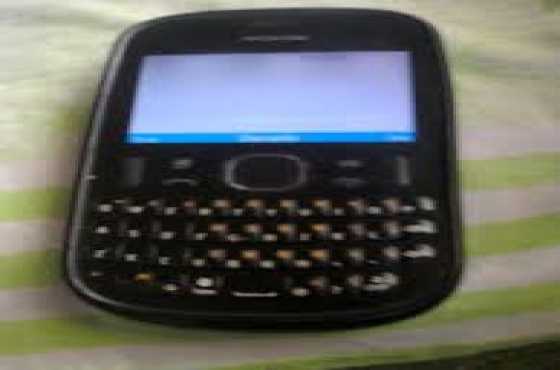 NOKIA ASHA 201 in good condition only R400