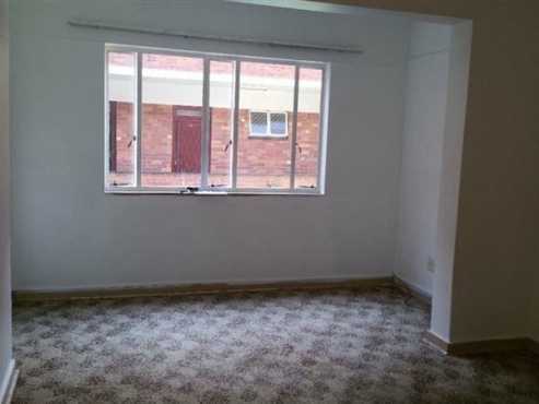 Norwood 2bedrooms, bathroom, kitchen, lounge, Rental R5325