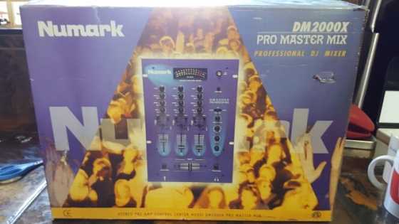 Numark DJ Mixer