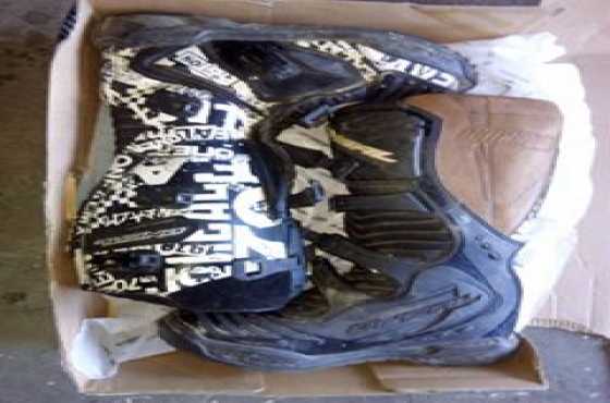 O039Neal Motocross boots