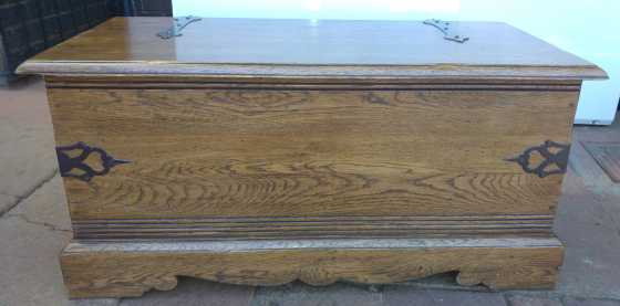 Oak Chest