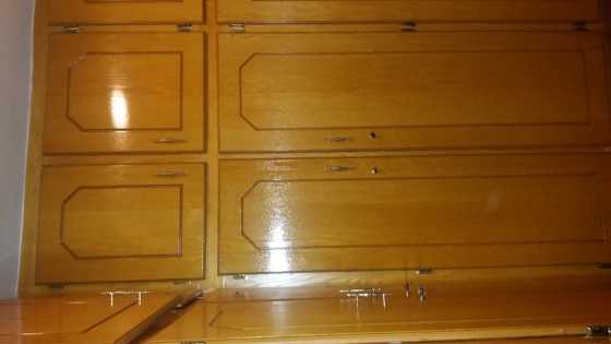 oak cupboards 4 sale