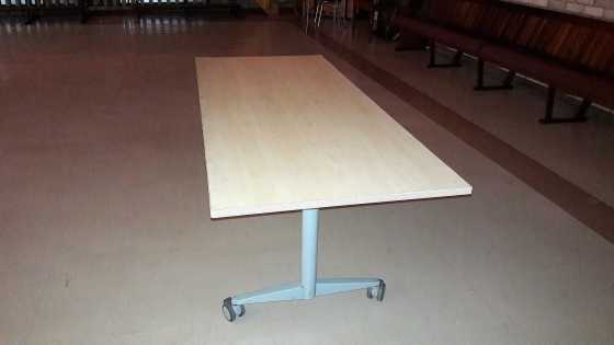 Oak vineer table, width, depth 75cm, height 75cm