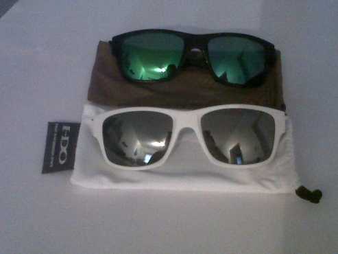 oakley jupiter Squared R1000 each