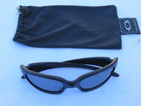 Oakley  sunglasses, authentic and with branded dust cloth bag.