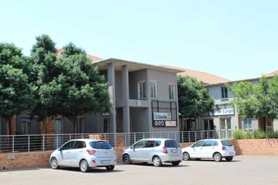 Office for sale in Centurion, Die Hoewes 200sqm