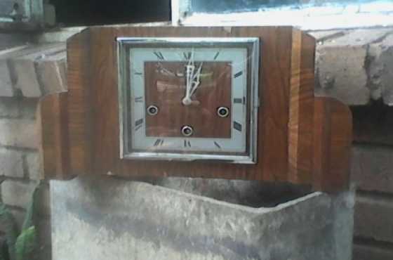 Old English Art Deco Clock