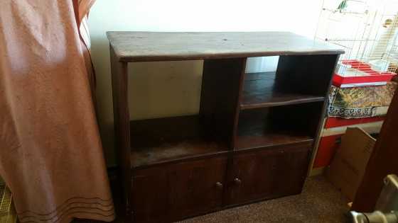 Old Oak cabinet stand