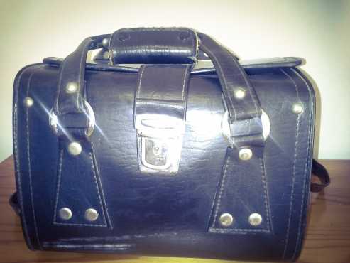 Old strong leather bag for sale