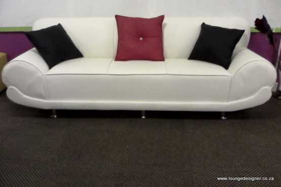 On PromotionCalifornia 3 Seater Couch