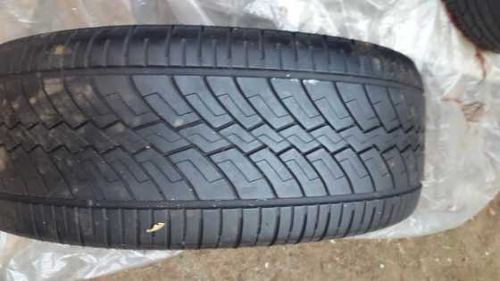 One 70 tread 2555518 Achilles Desert Hawk tyre