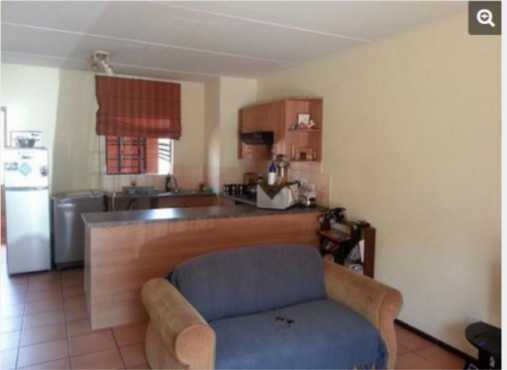 One bed Ground floor unit in halfway gardens