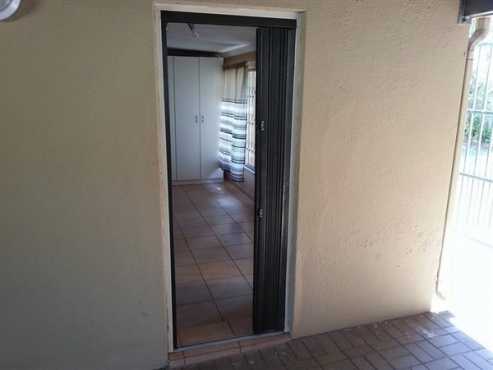 One Bedroom Garden Flat to Rent in Villeria Pretoria   R4500.00