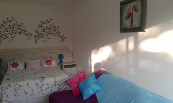 One bedroom holiday accommodation available in Port Elizabeth