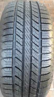 One Brand New 2555519 Goodyear Wrangler All Weather Tyre fits Disco 3amp4 for half price