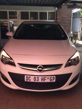 Opel Astra 1.4T Enjoy Sedan