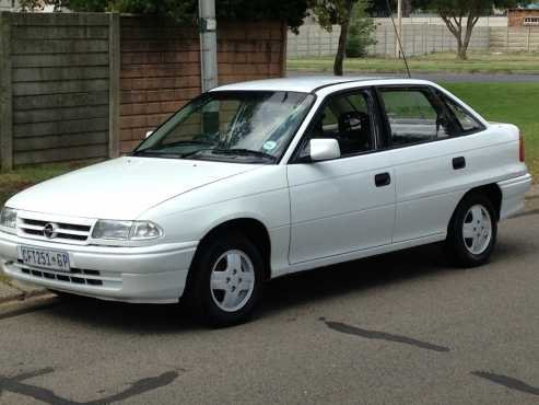 Opel Astra 1.6 , Clean Car....