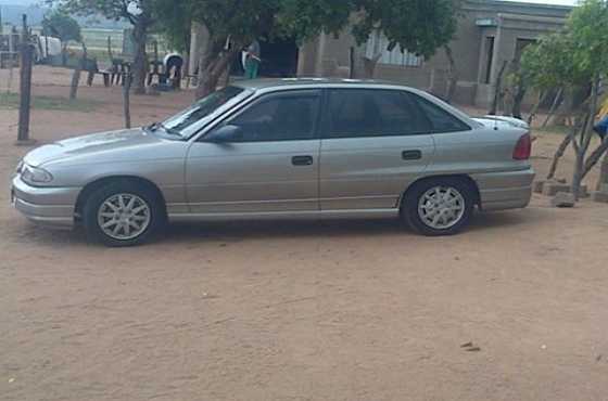 Opel astra 200IS,2L