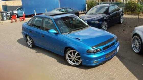 opel Astra .. 2lt