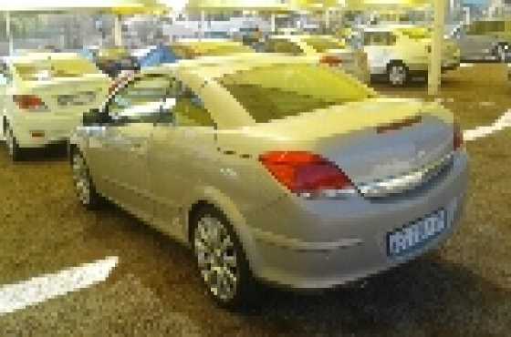 OPEL ASTRA TWINTOP 2.0 TURBO