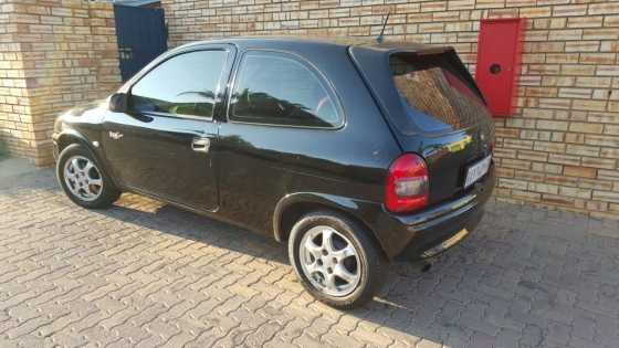 Opel corsa 1.4i sport