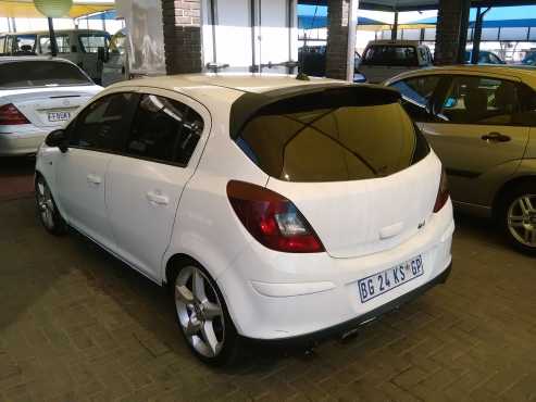 Opel Corsa 1.6 sport 5 door