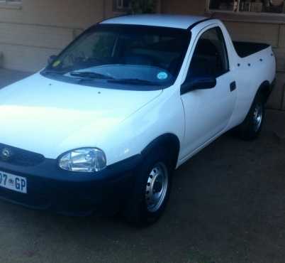 Opel Corsa bakkie 1.7 Diesel 2002 model good condition