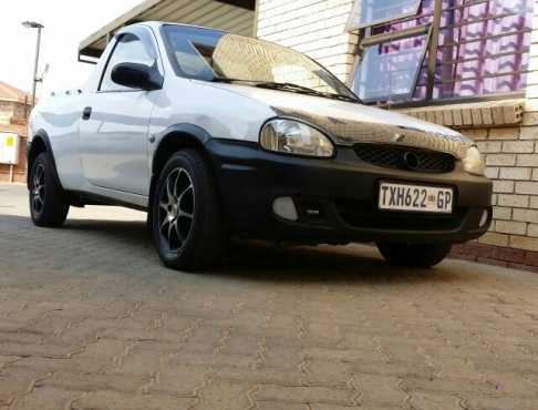 Opel Corsa bakkie 1.7 R36000NEG