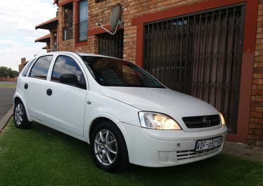 OPEL CORSA GAMA 1.4i COMFORT
