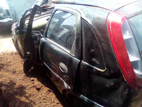 Opel Corsa Gamma 1.4 Body Panels Stripping for Spares