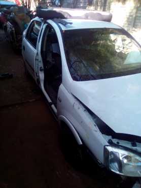 Opel Corsa Gamma 1.7 Diesel DTI Body Panels Stripping for Spares