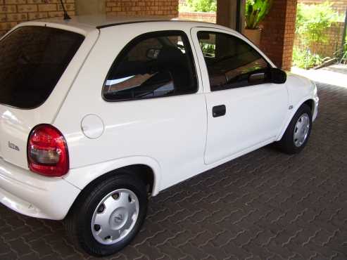 opel corsa lite 1.4i