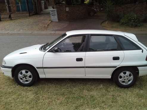 Opel kadett 1.4is 96