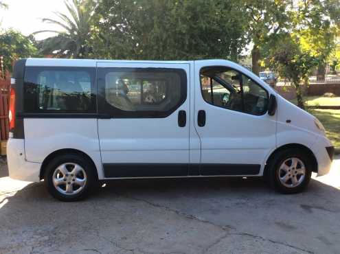 Opel Vivaro 1.9 TDCI 2009 model