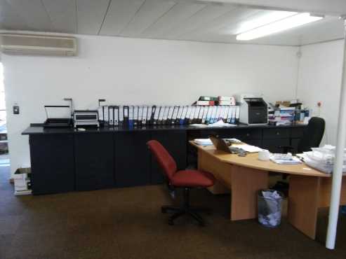 Open-plan office space (55m2) to let