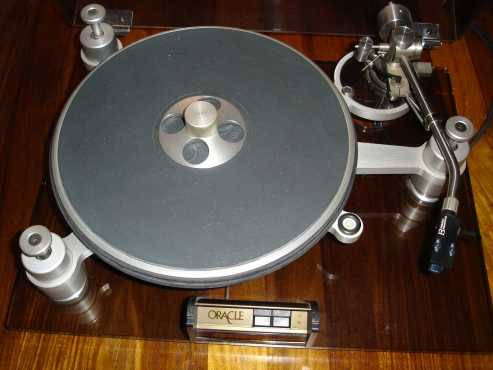 ORACLE DELPHI MKI TURNTABLE