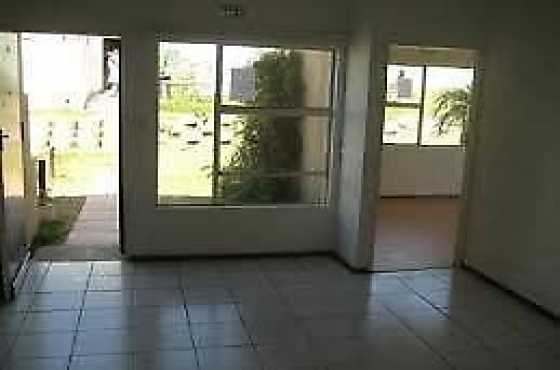 Orange Grove 1bed, bath, kitchen, lounge, Rental R3600