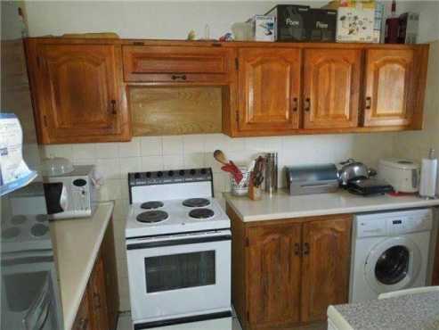 ORANGE GROVE 2bedrooms, bathroom, kitchen, lounge, Rental R5500 flat in building