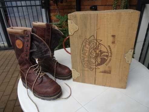 Original handmade leather African Bush-wear boots R1080 size 10