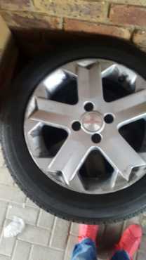 Original Rims and tyres for Chevy utility sports, as good as new