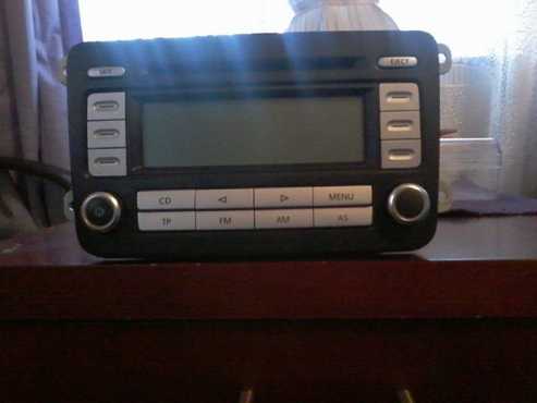 Original VW Golf 5 RadioCD Player not MP3 good condition