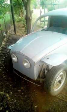 Oulike Volkswagen Beatle bakkie (rebuild)