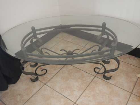 Oval glass coffee table Pretoria