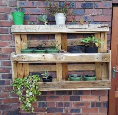 Pallet Garden Shelves made by Joe