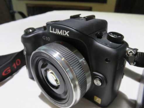 Panasonic LUMIX DMC-G10 SLR with 20mm Lens