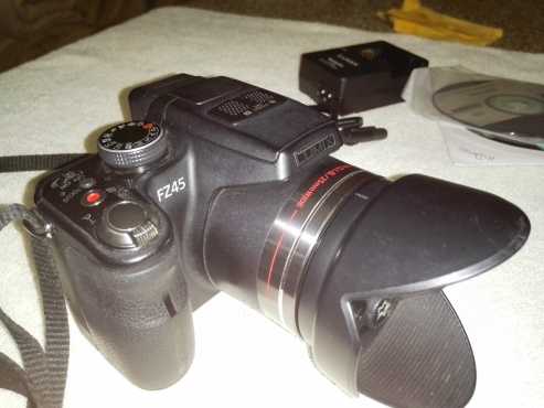 Panasonic Lumix FZ45