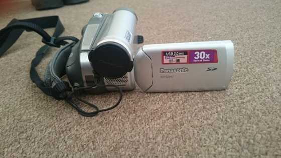 Panasonic nv-gs47 Video Camera